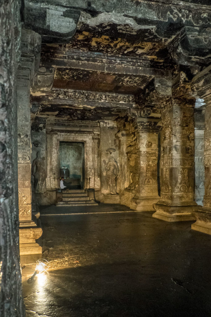 Ellora-15-Kailasa-temple